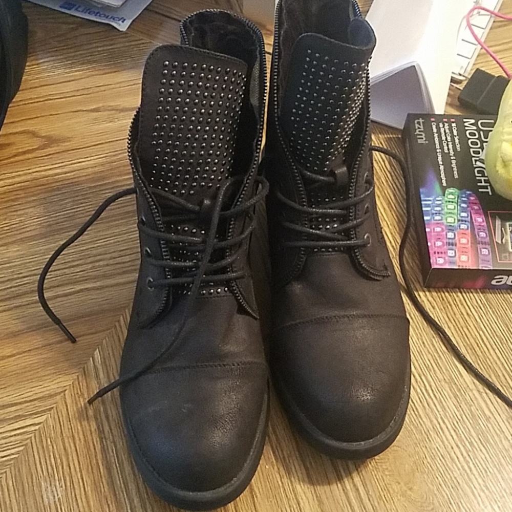 Maurices boots